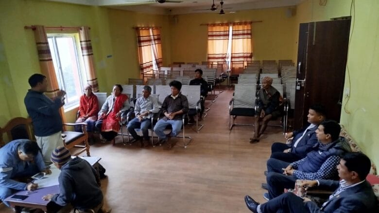चेपाङ आवास निर्माणका लागि कैलाशका ६ जना लाभग्राहीले गरे सम्झौता