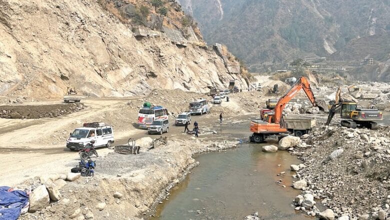 बिपी राजमार्गको काभ्रे-खण्डमा आइतबारदेखि राति यातायात सञ्चालनमा रोक