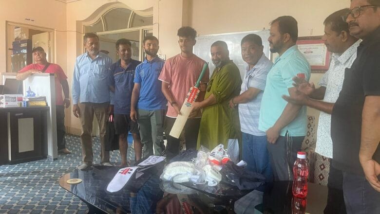 हेटौँडा–२ ले ग¥यो क्रिकेटका दुई राष्ट्रिय खेलाडीलाई  सम्मान
