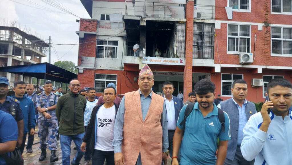जेन जी आन्दोलनबाट क्षती पुगेका स्थानको मुख्यमन्त्री बानियाँले गरे निरिक्षण (तस्वीरहरु)