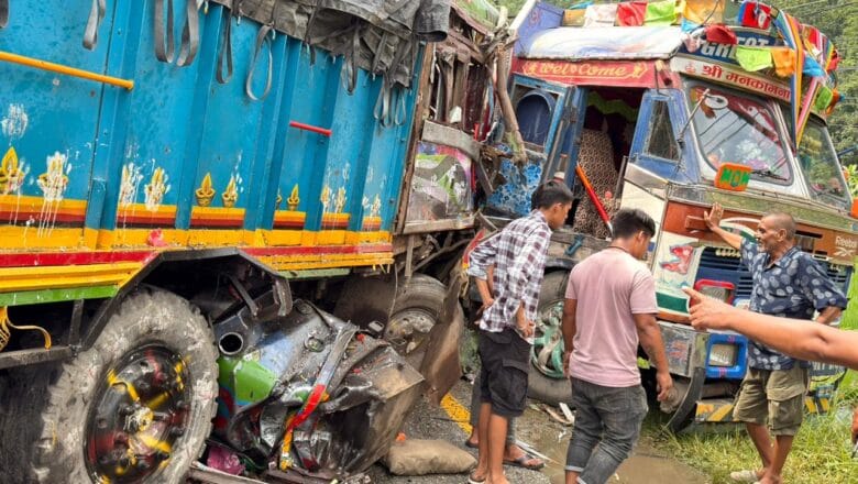 मकवानपुर दुर्घटना अप्डेट: ३१ जना घाइते, २ को अवस्था गम्भीर 
