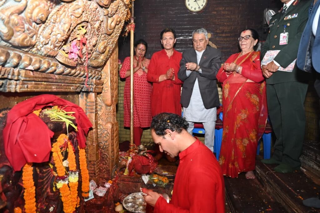 राष्ट्रपति पौडेलद्वारा नक्साल भगवतीको दर्शन