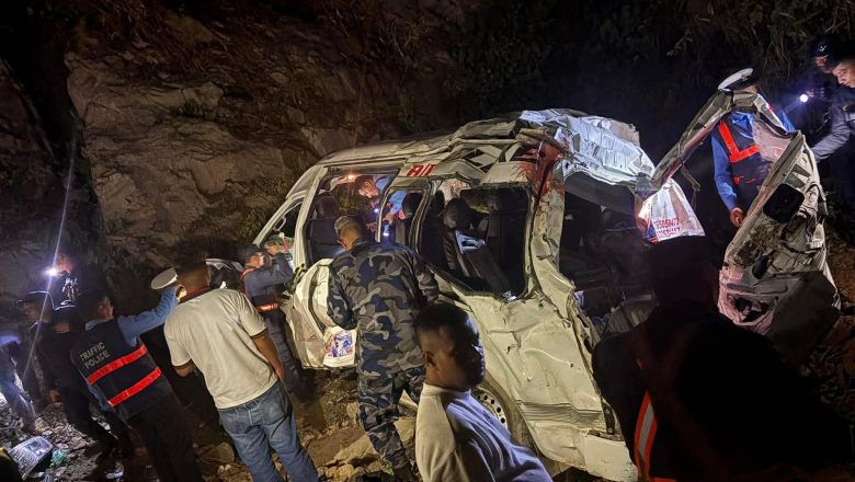 गोरखामा इभी माइक्रो दुर्घटना, ७ जनाको मृत्यु