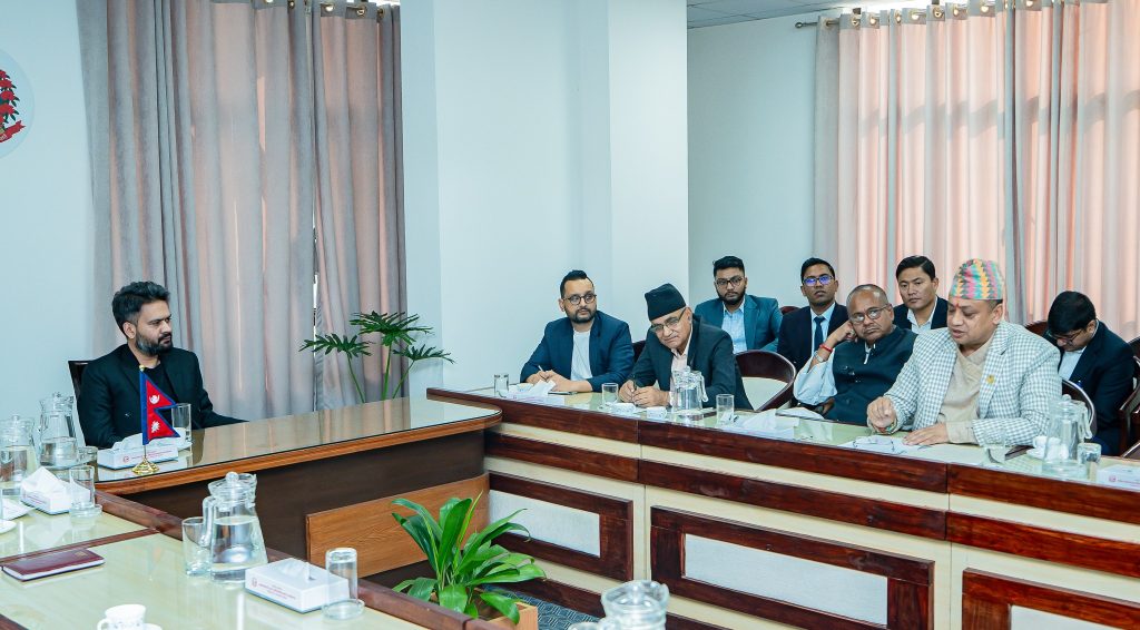 प्रदेशमा मन्त्रालय संख्या घटाउन र गाँजाको औषधीय प्रयोगलाई अनुमति दिन मुख्यमन्त्री बानियाँको प्रस्ताव